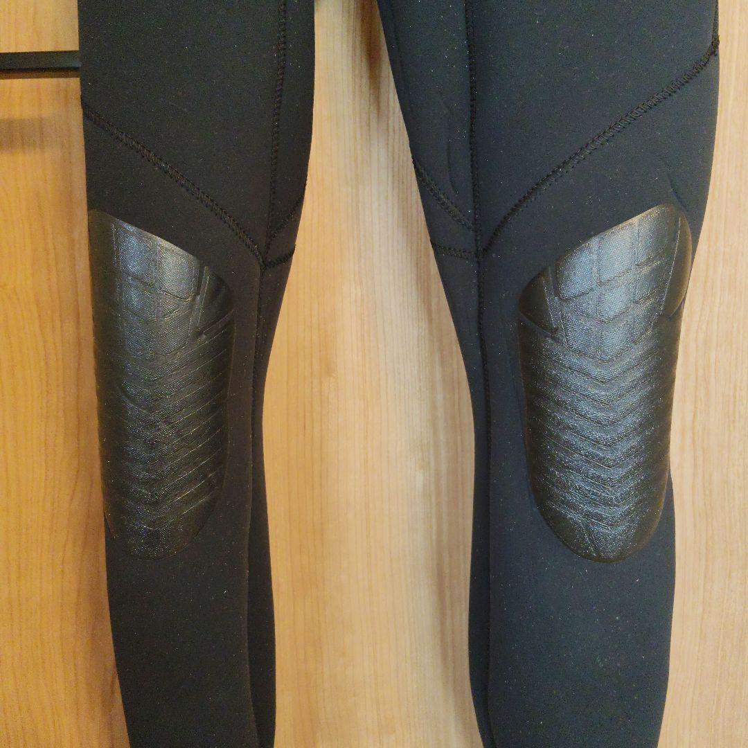 BILLABONG ブラック フルスーツ