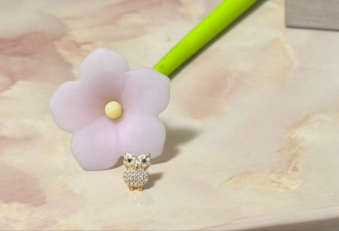 フクロウモチーフ　ピアス　片耳