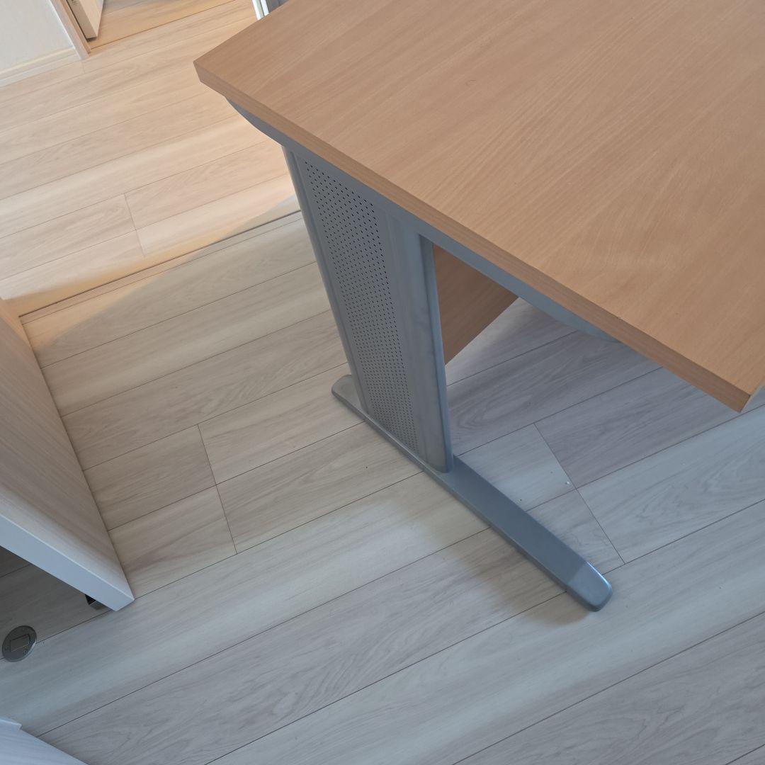 【最後の1台】木目調 曲線デザイン 事務机120cm