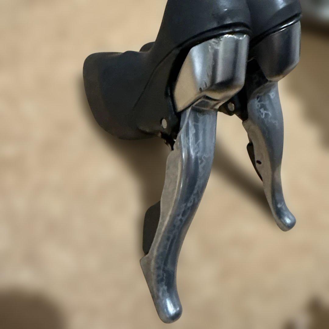 Shimano 105 STIレバー ST-5700 10×2速シルバー