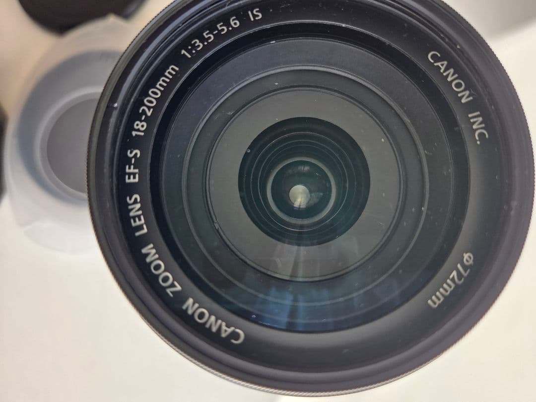 最終お値下げ　Canon EFS 18-200mm 　ズームレンズ
