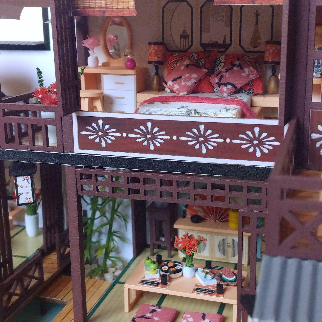 ドールハウス完成品【和風旅館】LEDライト、オルゴール、ケース、ミニフィギュア付