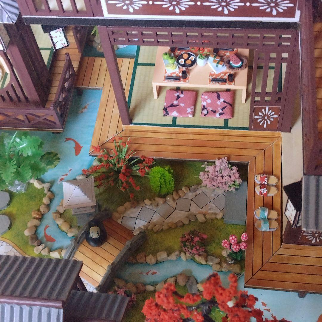 ドールハウス完成品【和風旅館】LEDライト、オルゴール、ケース、ミニフィギュア付