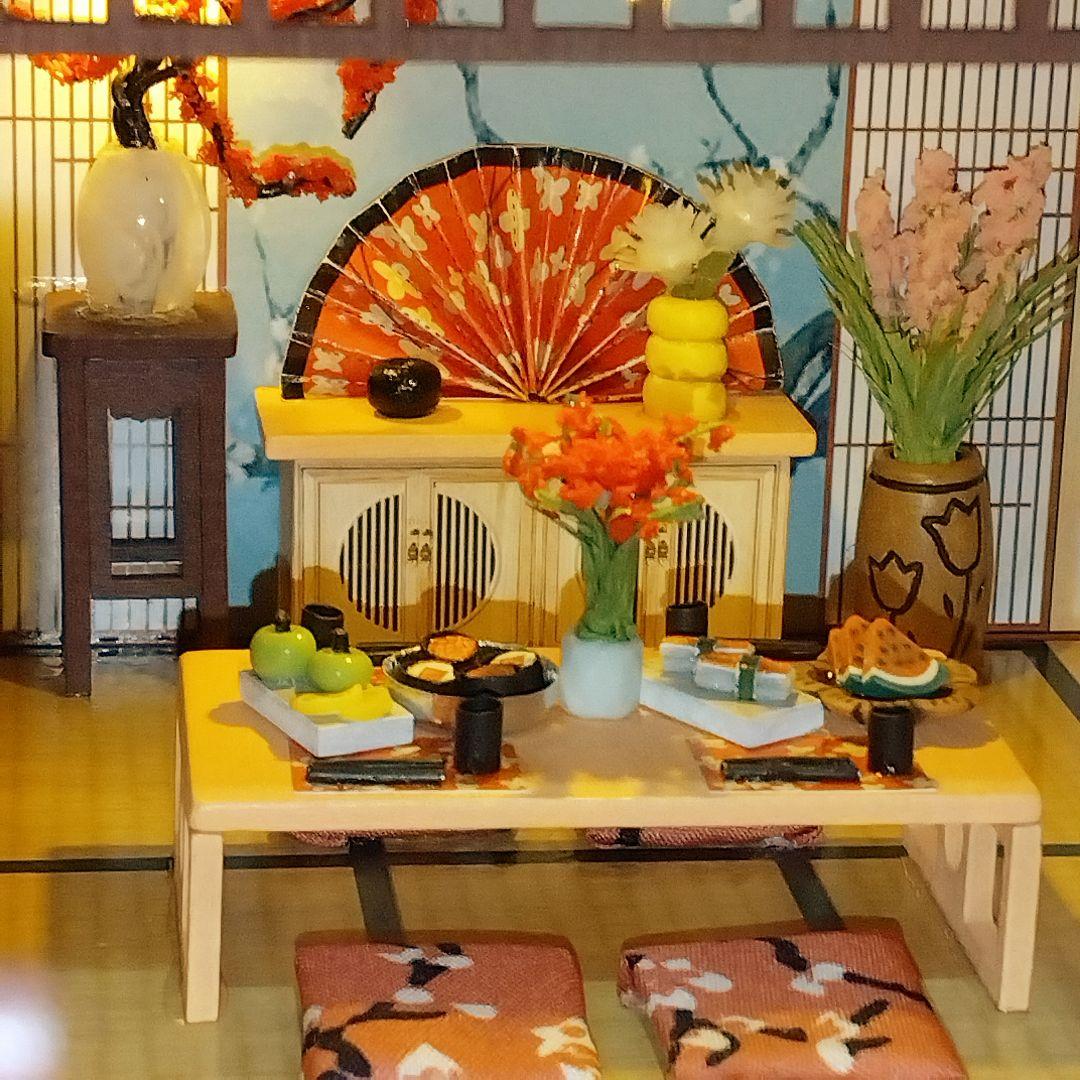 ドールハウス完成品【和風旅館】LEDライト、オルゴール、ケース、ミニフィギュア付