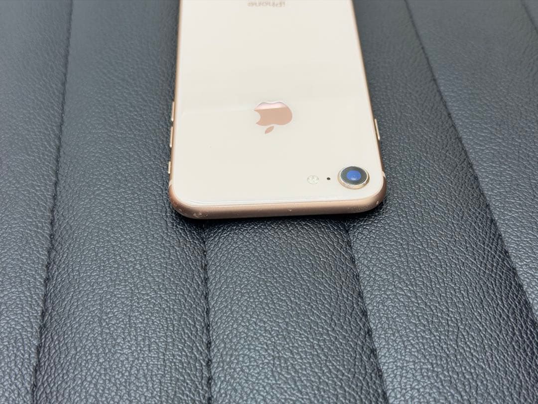 Apple iPhone 8 64GB ゴールド　画面割れなし