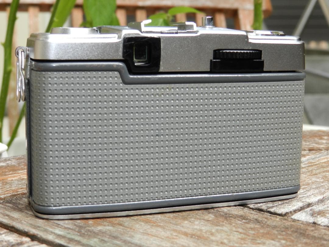 美品　Olympus Pen EE-2 コンパクトフィルムカメラ　即撮影可