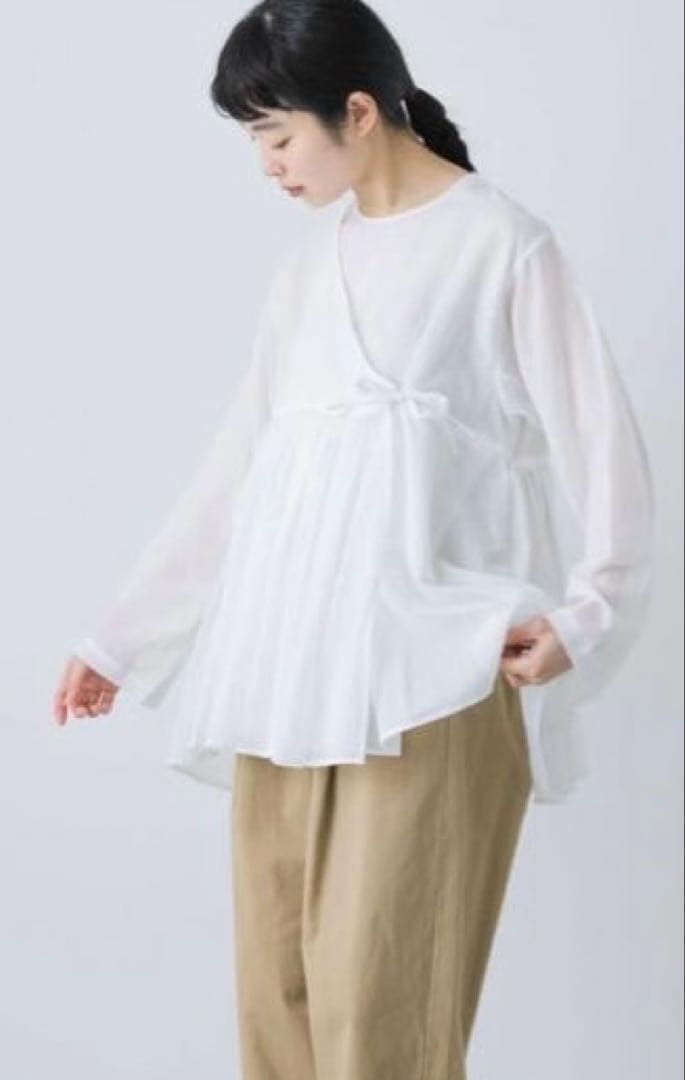 かぐれ　コットンボイルアンガルカシャツ未使用に近いです♡