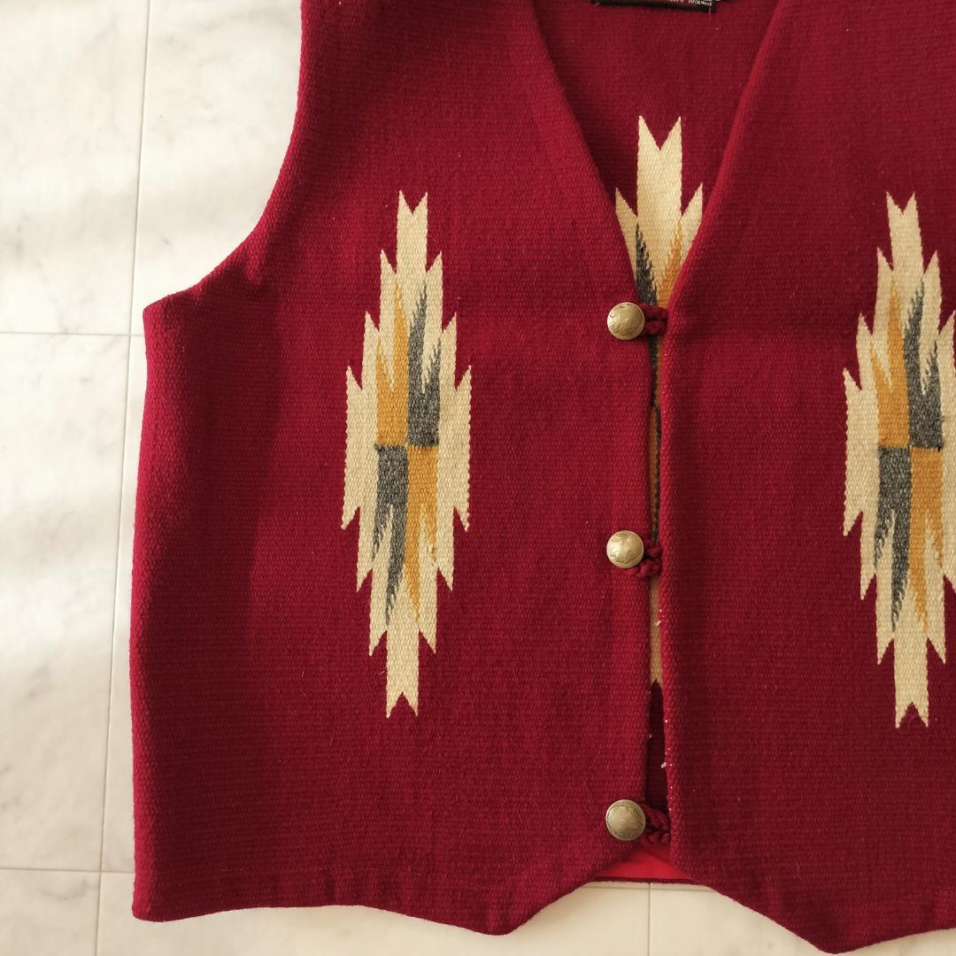 センチネラ 人気カラーレッド 42 XL ポインテッドチマヨベスト コンチョ