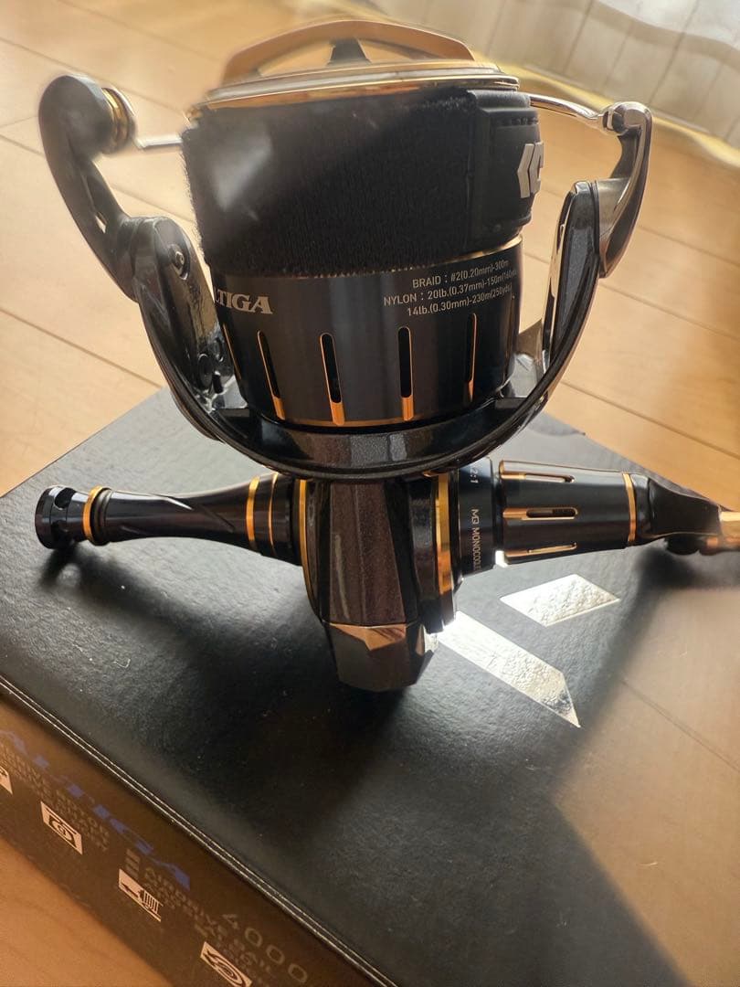 23ソルティガ 4000-XH ゴメクサスリールスタンド付