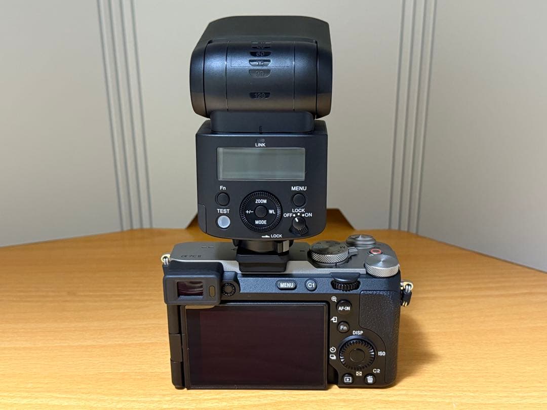 フラッシュ等付属品多数　SONYa7CⅡ ズームレンズキットILCE-7CM2L