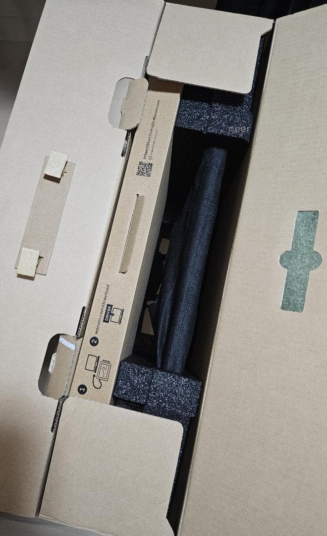 【2025年モデル・美品】Wacom Cintiq 24 (DTK246)