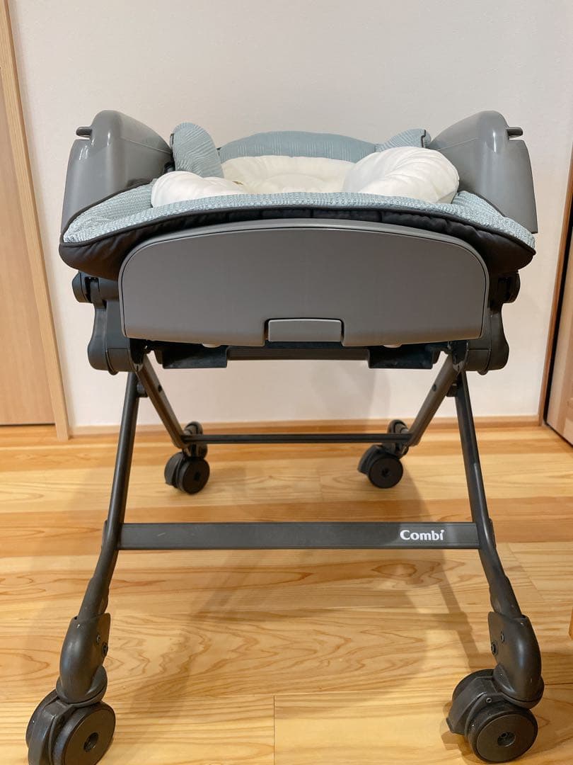 【美品＊ハイグレードモデル】コンビ ネムリラ オートスウィング　電動