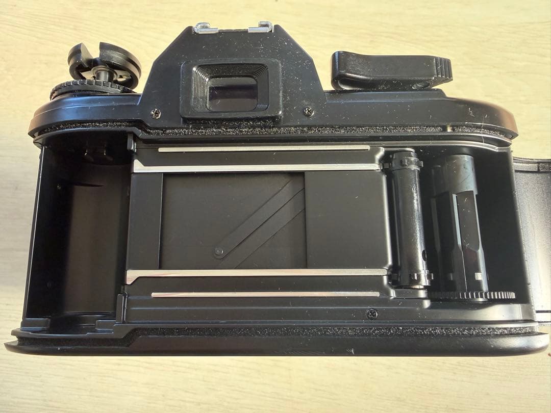 Nikon EM 一眼レフカメラ NIKKOR 50mmレンズ付き