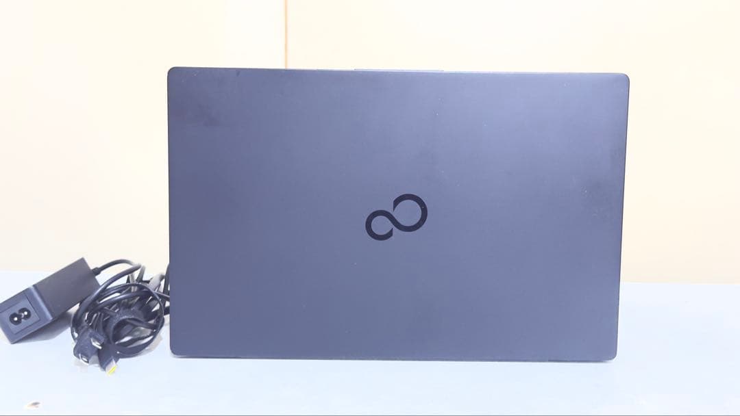 fujitsu U9312/K i5 1245U メモリ8GB/ SSD256