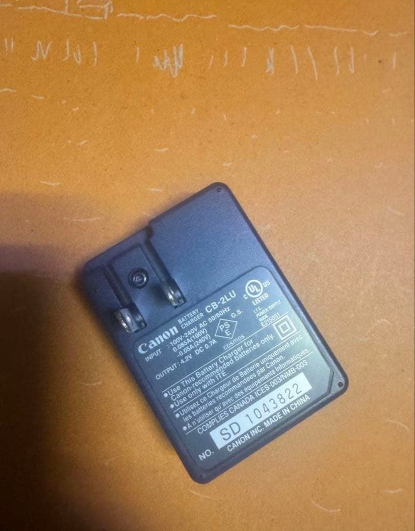 即購入可 Canon IXY DIGITAL 3.2メガピクセル ケース付き