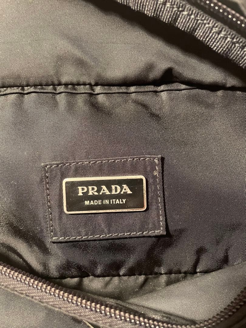 PRADA −プラダ ボディバッグ