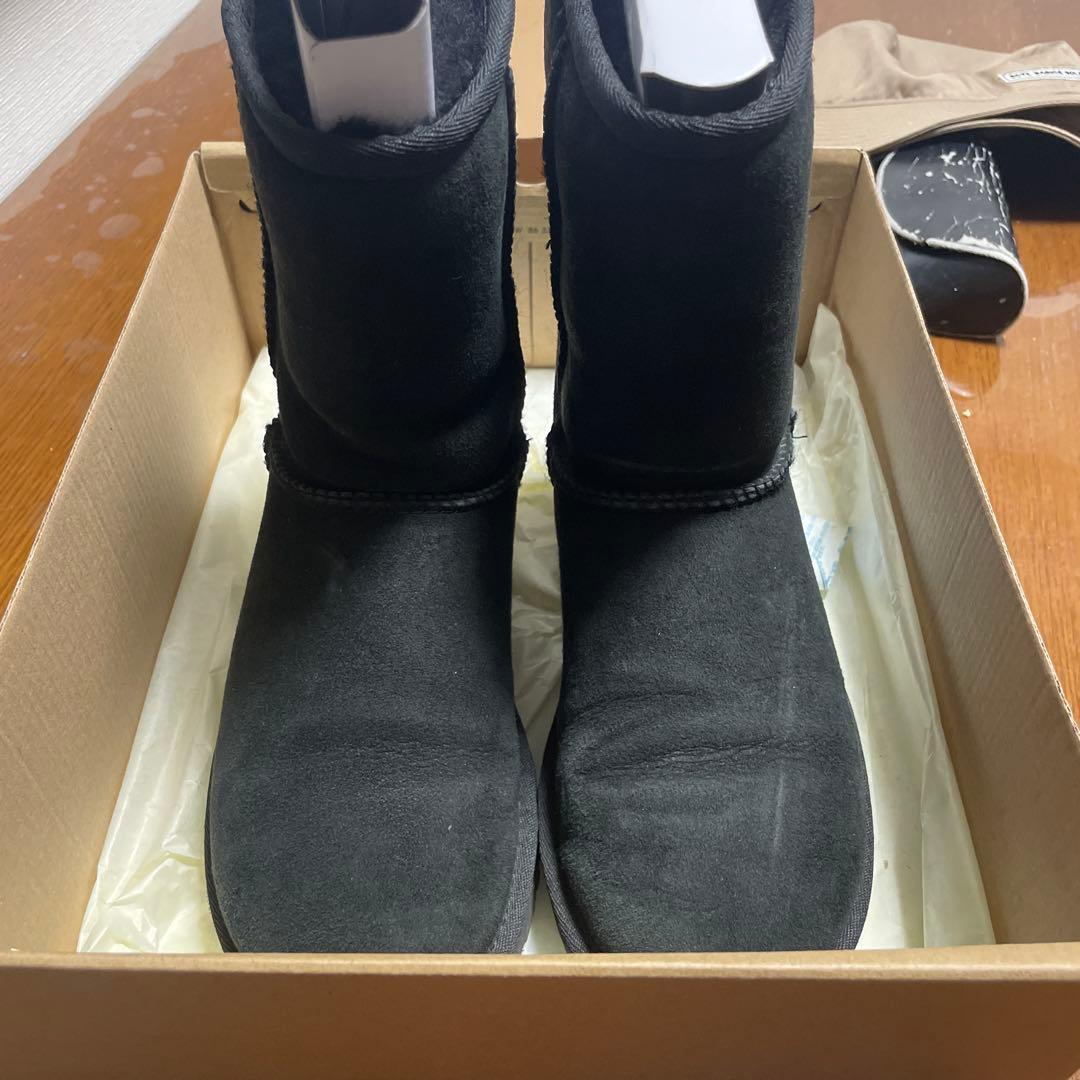 UGG ブラックムートンブーツ