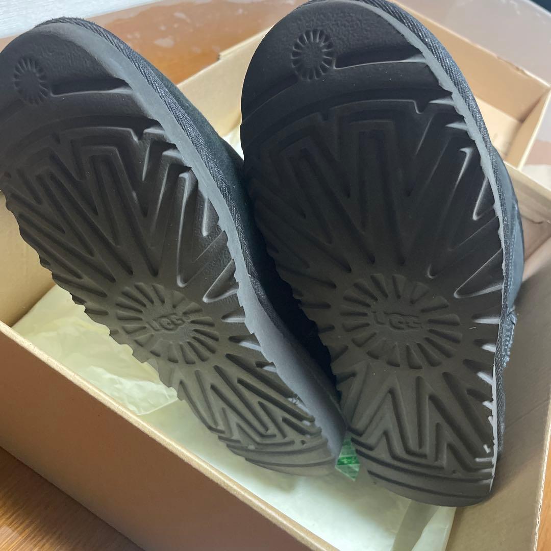 UGG ブラックムートンブーツ