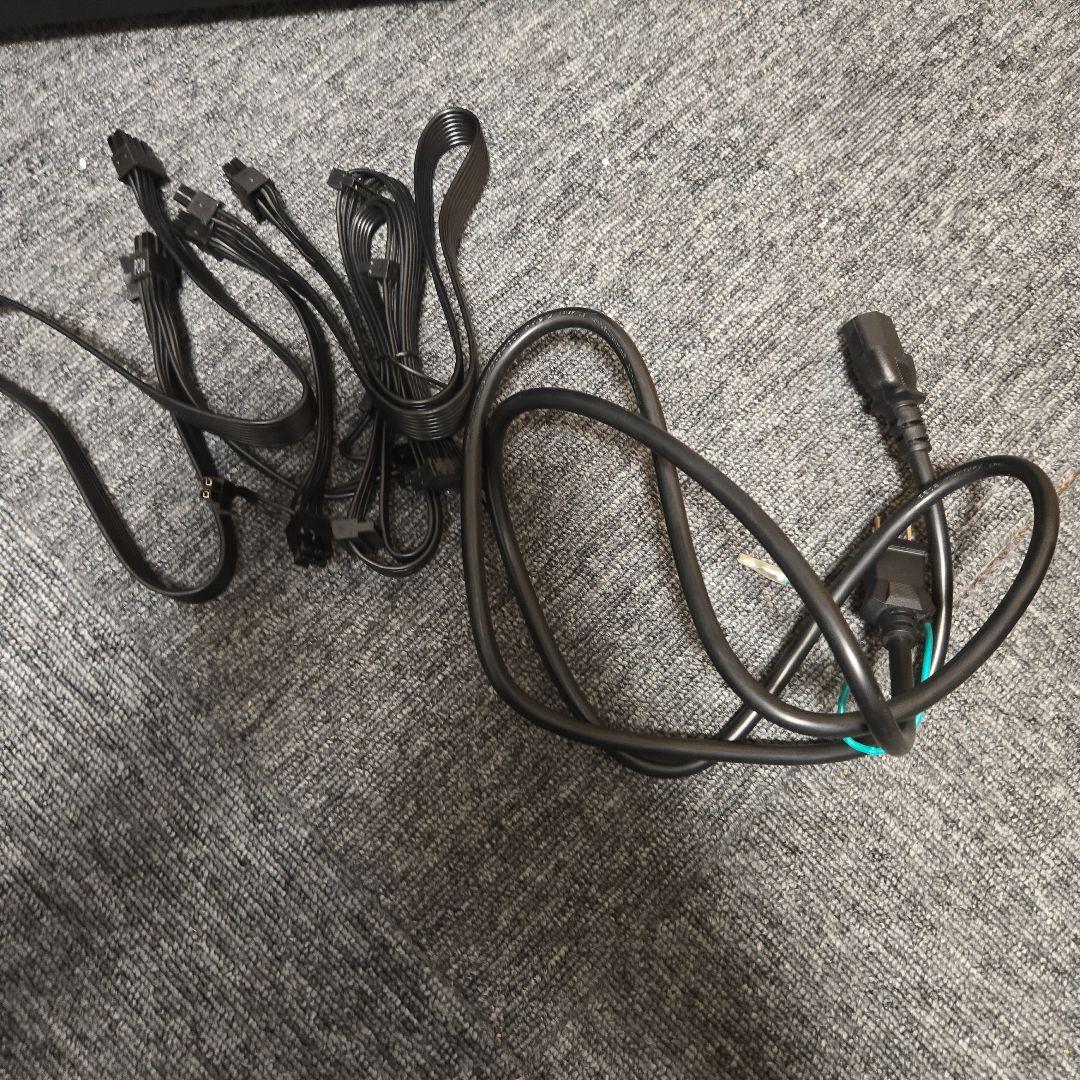 OSなしデスクトップパソコン　i7 11700k ddr4 32GB　gpu無し