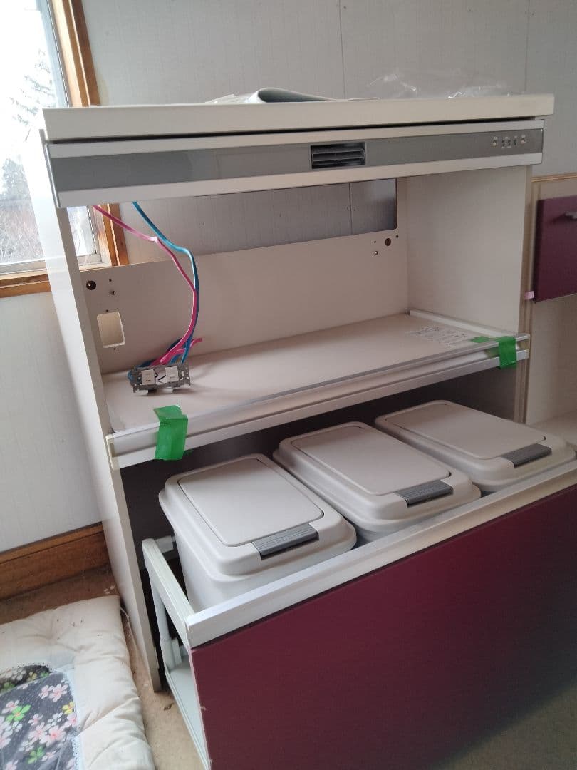 LIXILスライド棚＋家電収納付き蒸気排出付き定価40万展示品.写真全て見て下さ