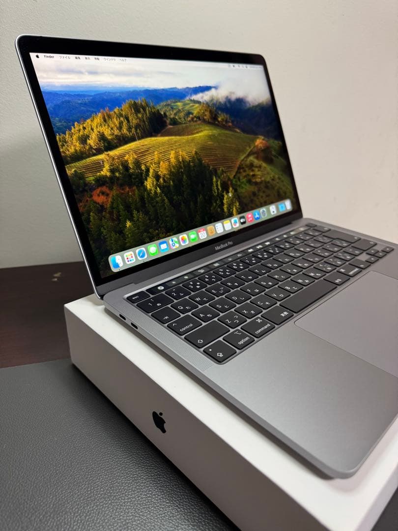 MacBook Pro 2020、13インチ、スペースグレイ。