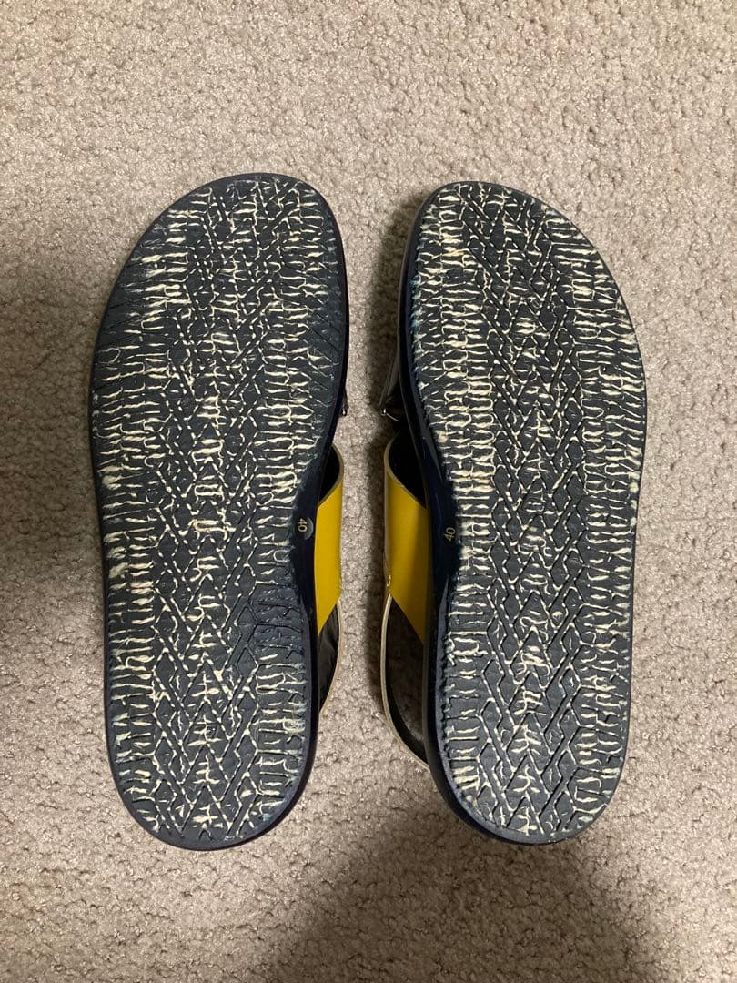 【試着のみ未使用】MARNIフスベットサンダル　BLACK+GOLD サイズ40