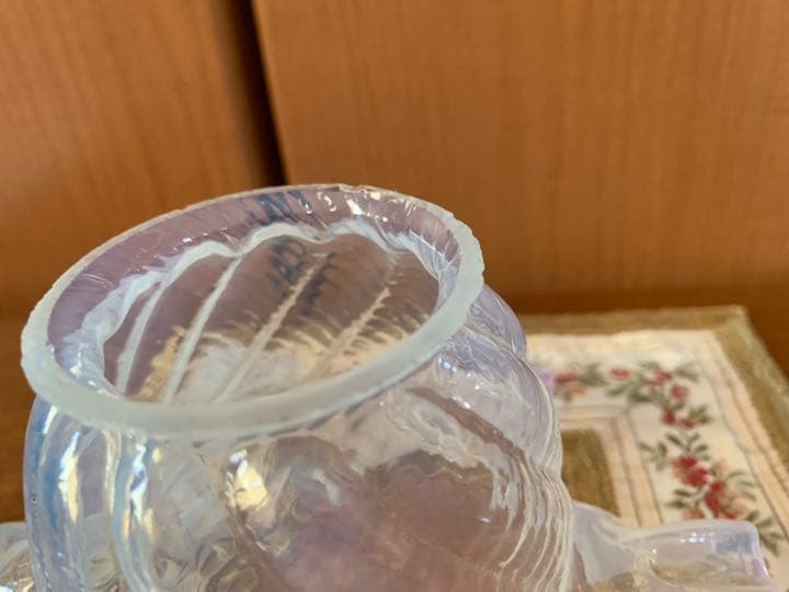 アンティーク　オパールセント　ガラスランプシェード