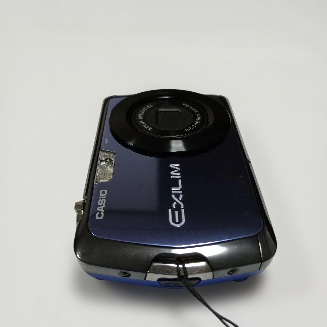 【美品】デジタルカメラ　CASIO　EXILIM EX-Z330　ブルー　中古
