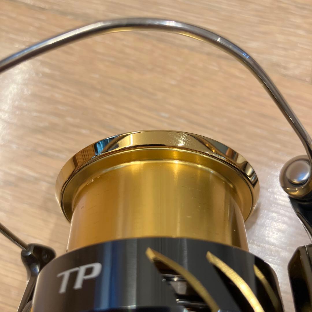 SHIMANO スピニングリール 20ツインパワー 中古