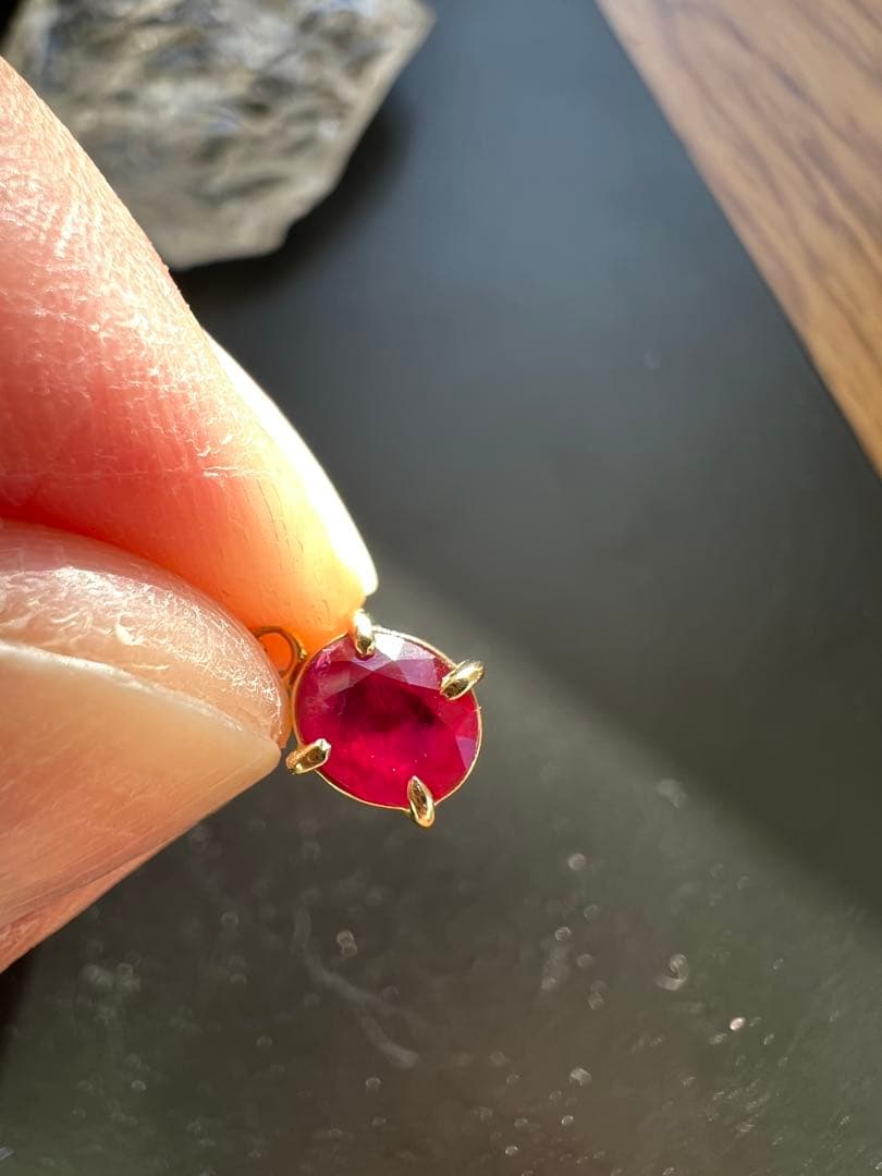 ルビーk18ペンダントトップ