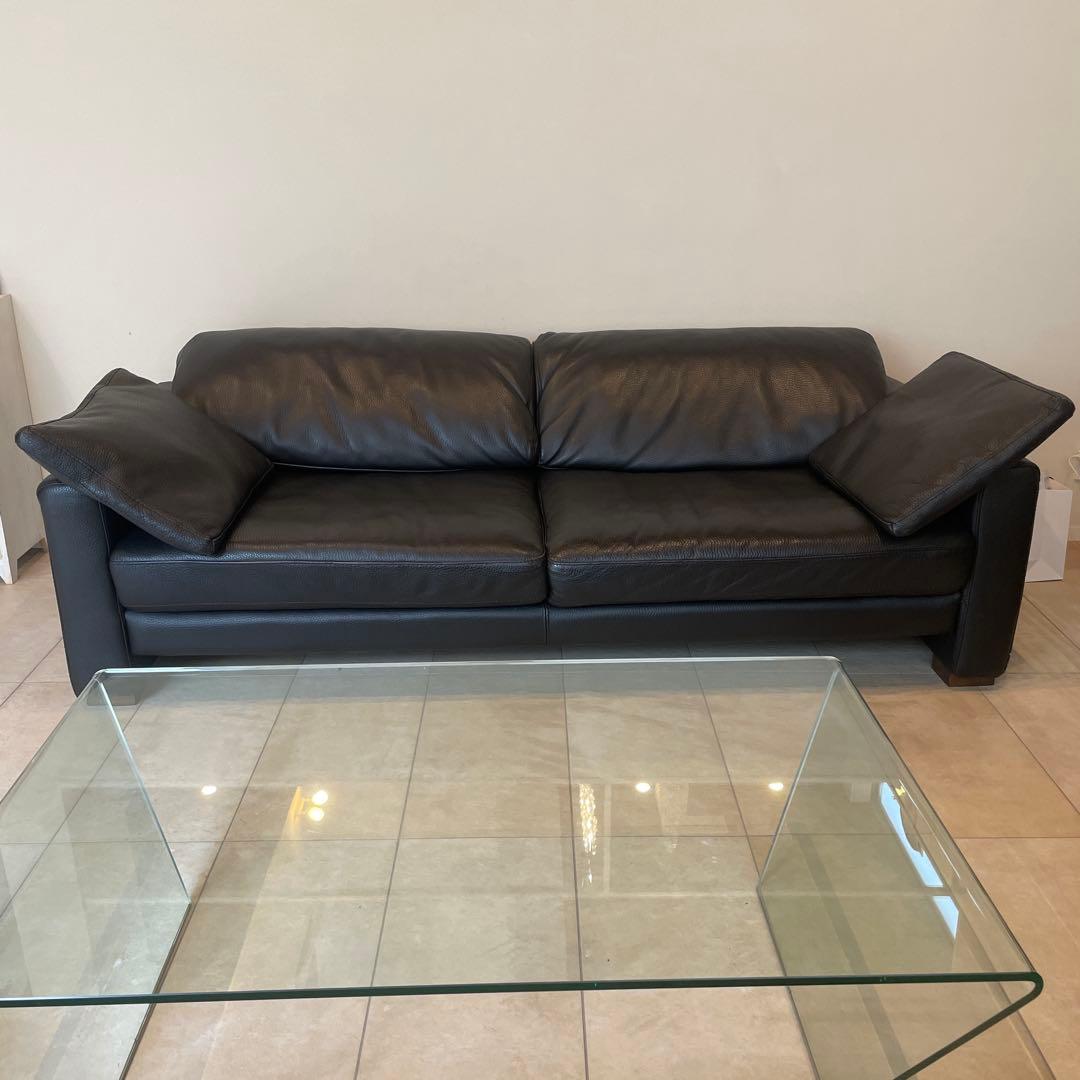 IDC大塚家具 LSシリーズ　黒レザー2人掛けソファ