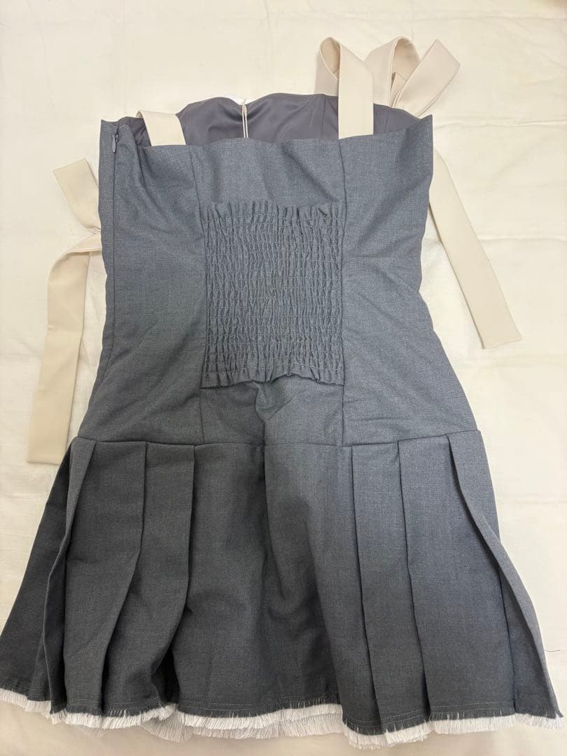 ワンピース Chuchu pleats ribbon dress andmary