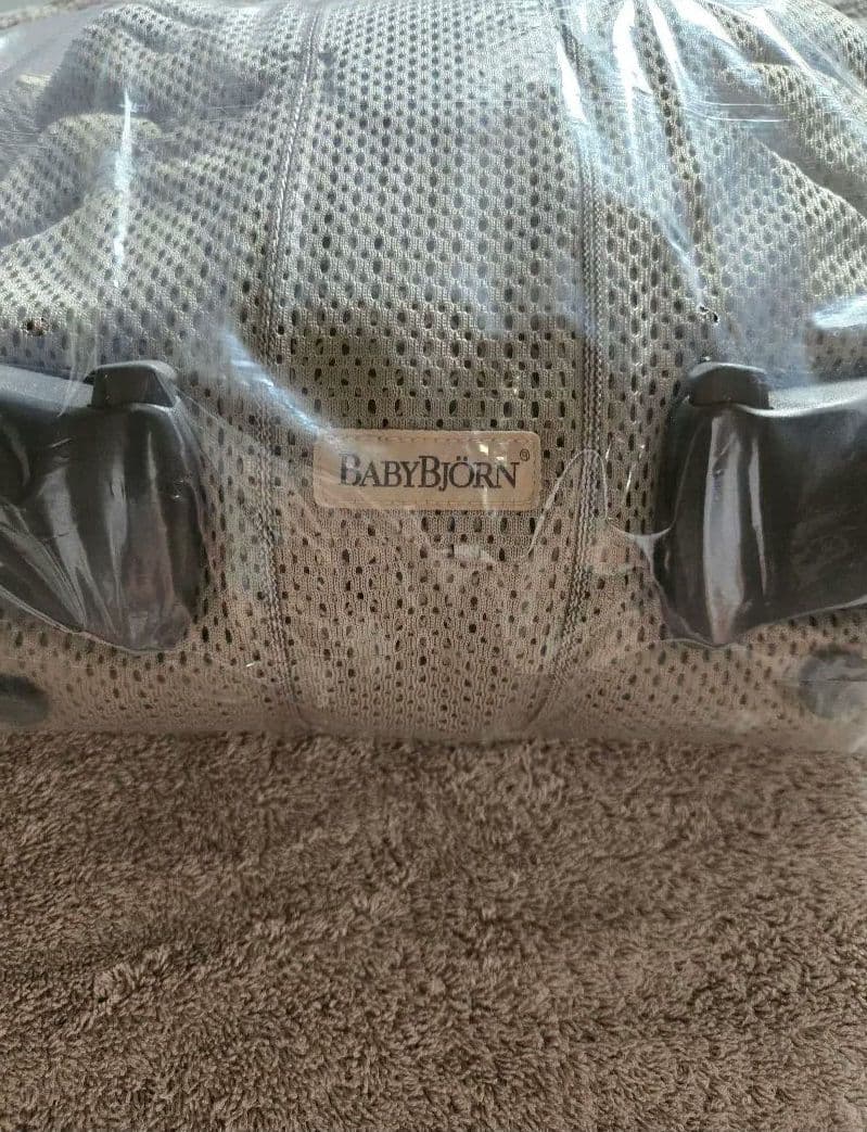 BABYBJÖRN ONE KAI Air 抱っこ紐 グレージュ メッシュ