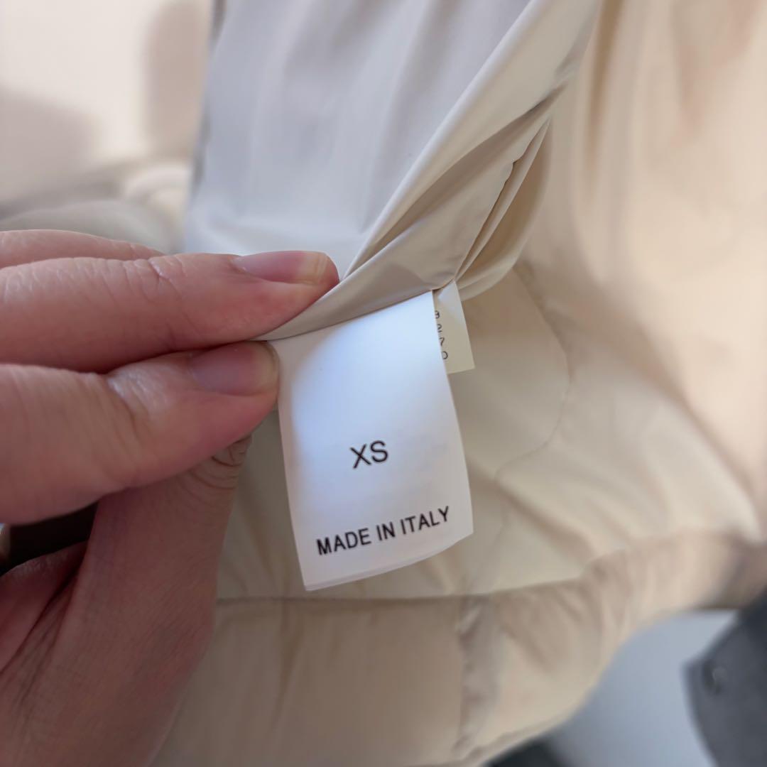 ブルネロクチネリ メンズ ダウンベスト