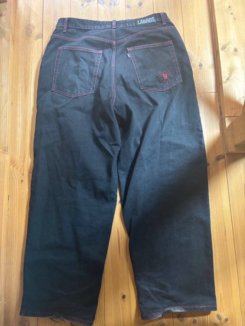 LABROS 花刺繍 ブラックデニム 完売品