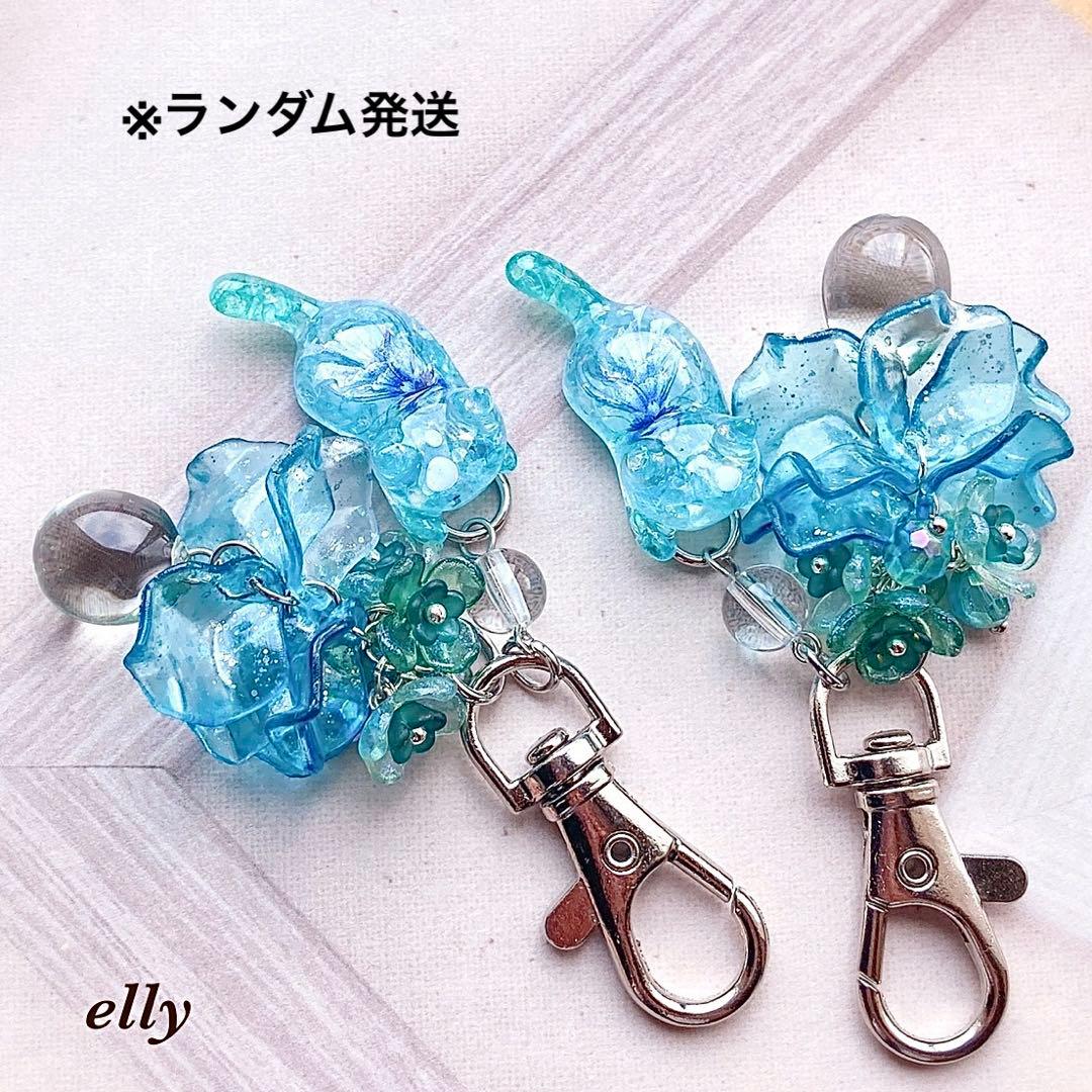 【sawasawa様】1392.琉球ガラス　向日葵　じゃれ猫　レジン　チャーム