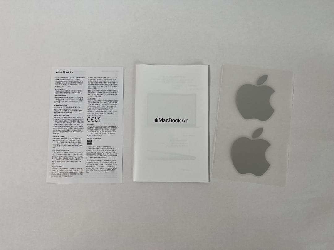 【匿名配送】MacBook Air (2020/M1) 16GB / 256GB