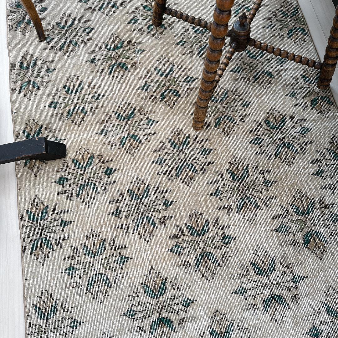 トルコ ヴィンテージラグ A116 ベージュ セージグリーン ダークグリーン