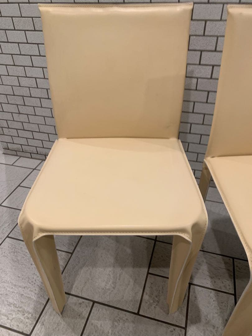 MADEイタリア製／Arper総本革アルペール2脚セット