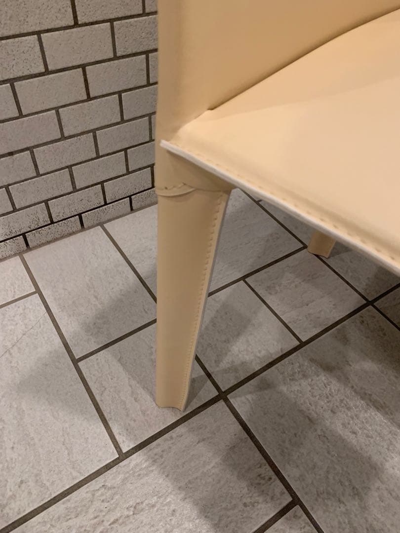 MADEイタリア製／Arper総本革アルペール2脚セット