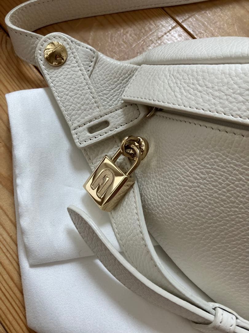 FURLA バッグ