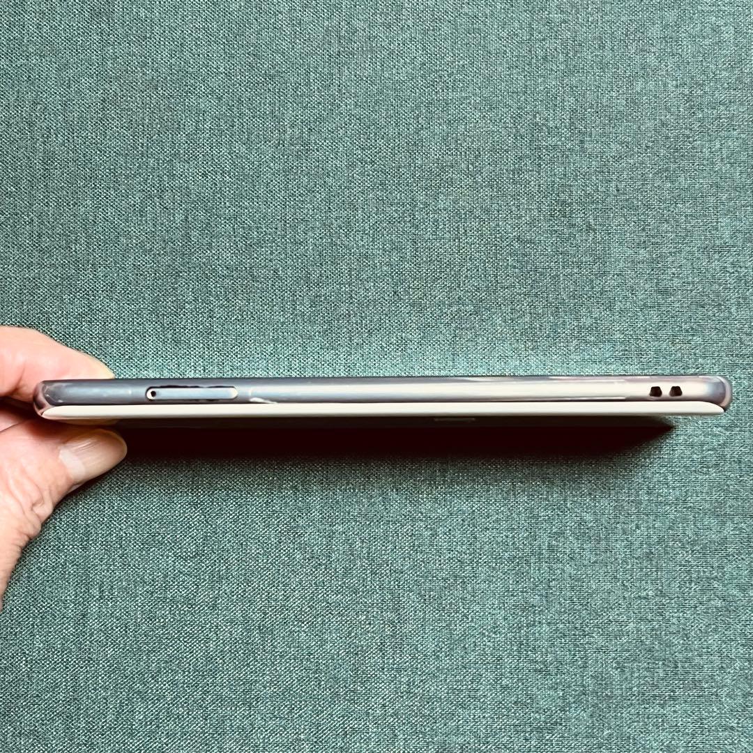 Samsung Galaxy A21 64G ホワイト