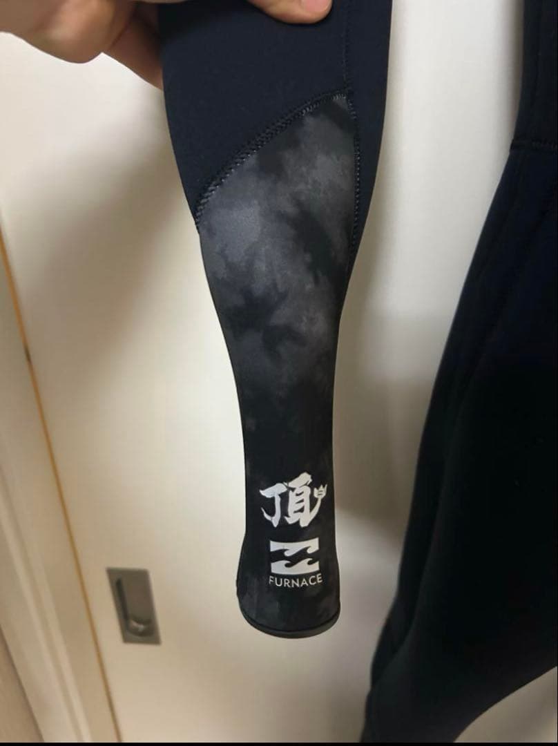 BILLABONG 頂　Lサイズ　5m3m セミドライ　チェストジップ