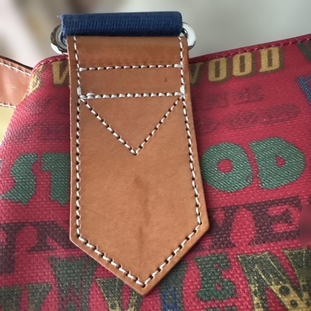 f*t様 【美品】ロゴプリントが特徴的Vivienne Westwood ショル