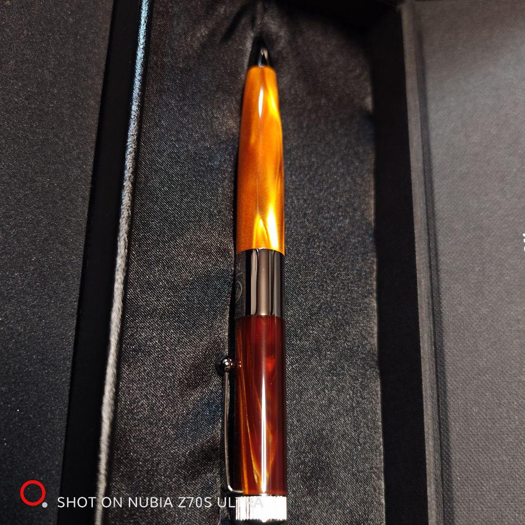 伊東屋 ロメオ no.3 イタリアンアンバー 太軸 イージーフロー青リフィル付き