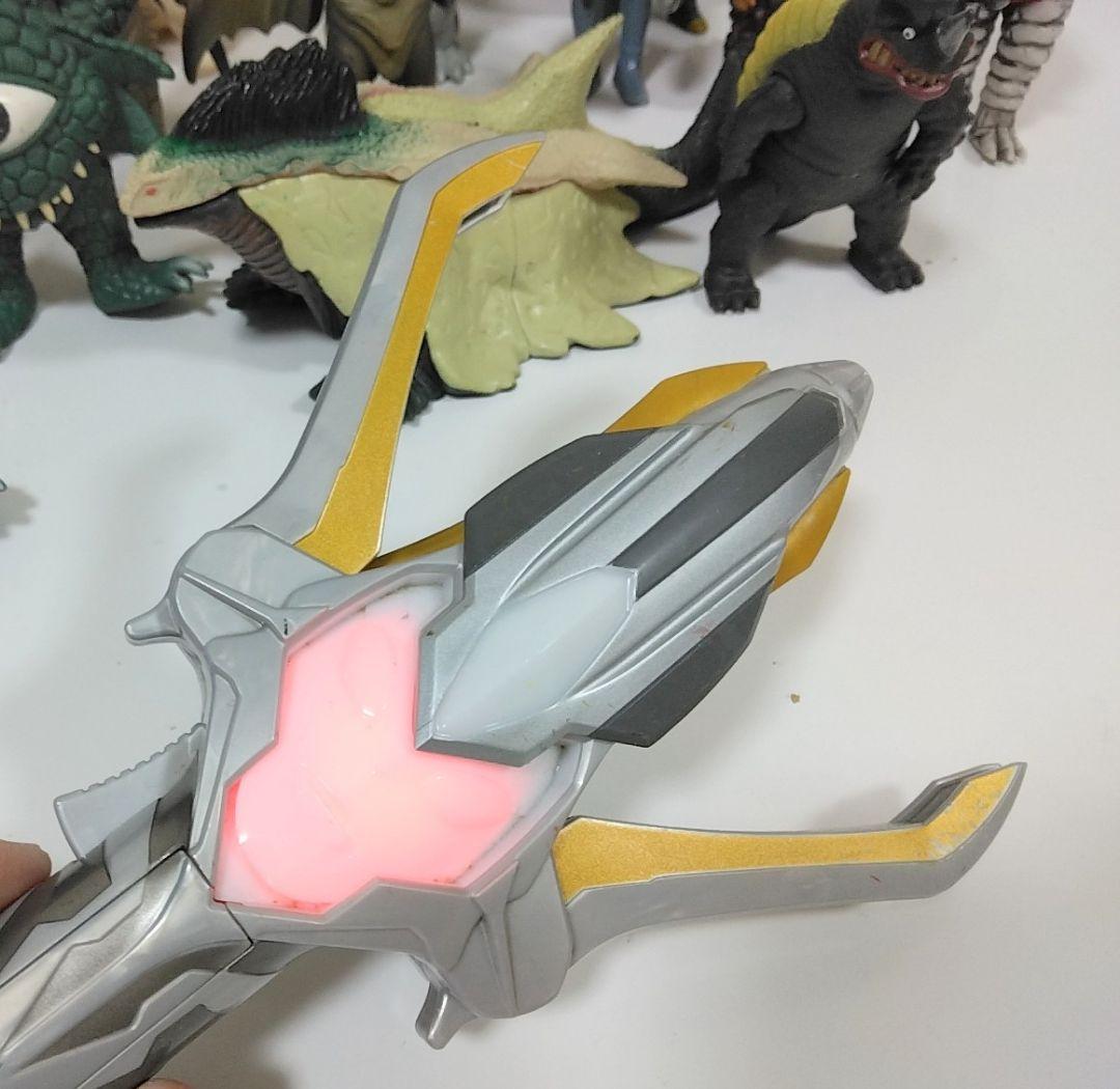 ウルトラマンシリーズ 怪獣フィギュア39体＋DXギンガスパーク付き☆全40個