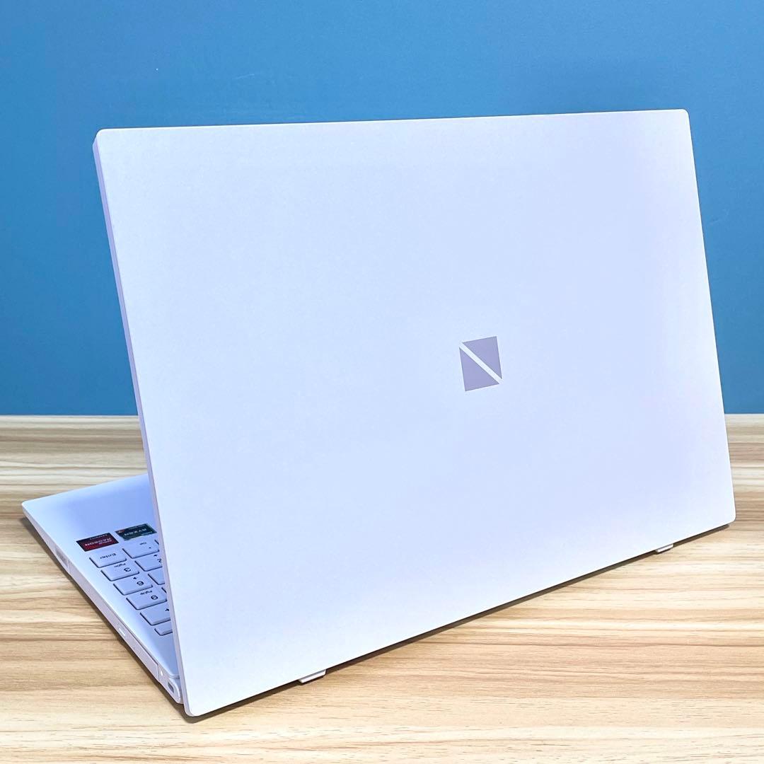 Windowsノート本体 NEC LAVIE N15/Ryzen7 5700U/16GB/SSD512GB