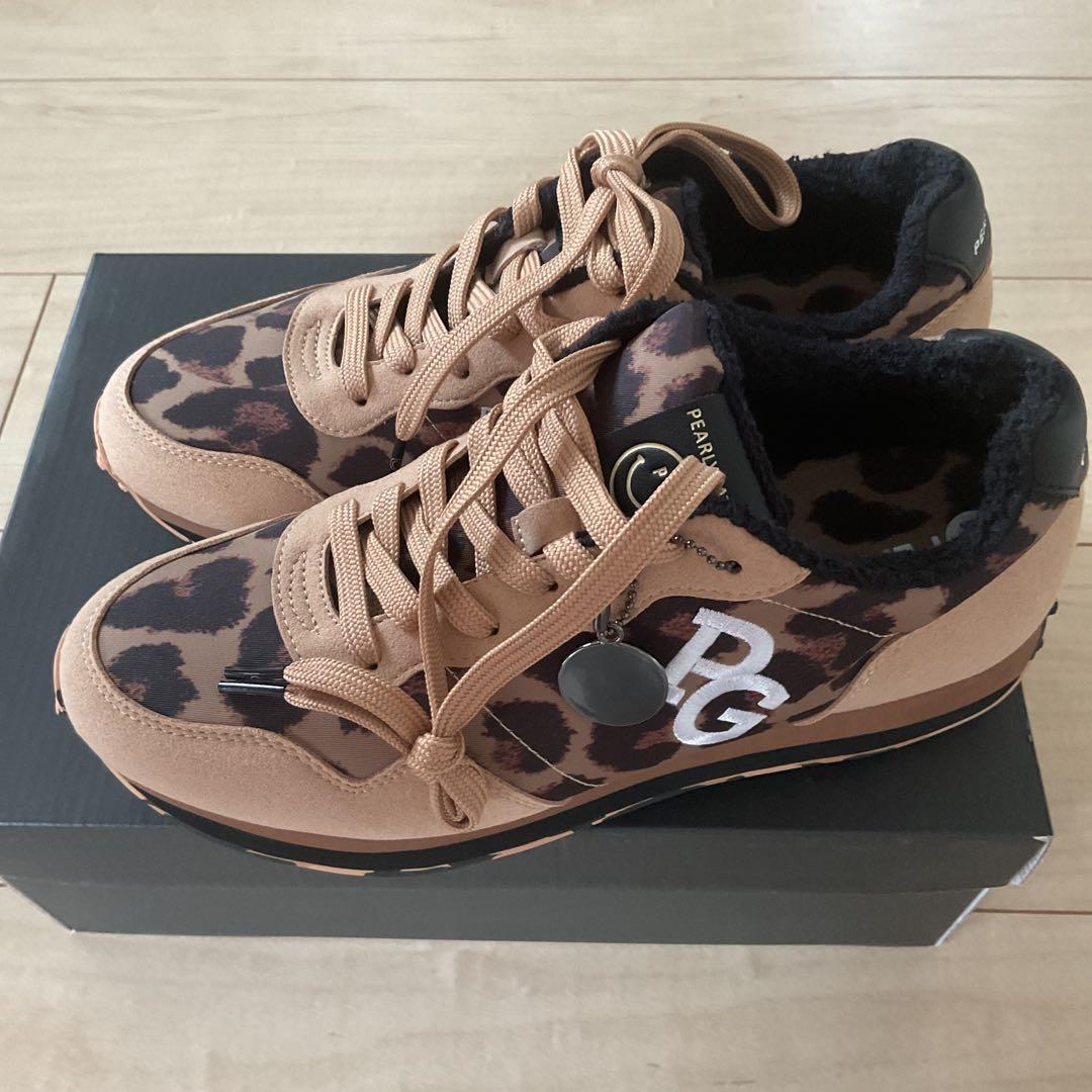 【新品】パーリーゲイツ　ゴルフシューズ　23.5センチ　エコメルカリ便可能な方