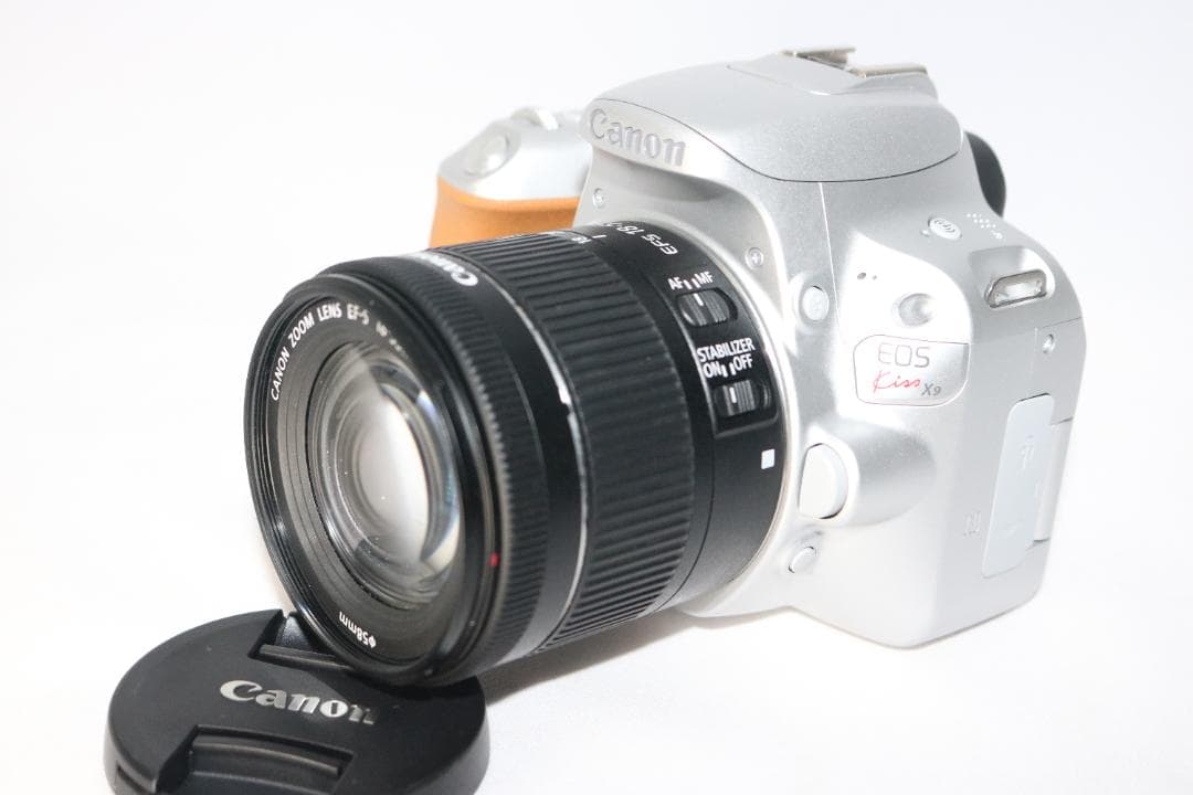 人気機種⭐希少シルバー おしゃれ⭐Canon Kiss X9 ⭐ 一眼レフ