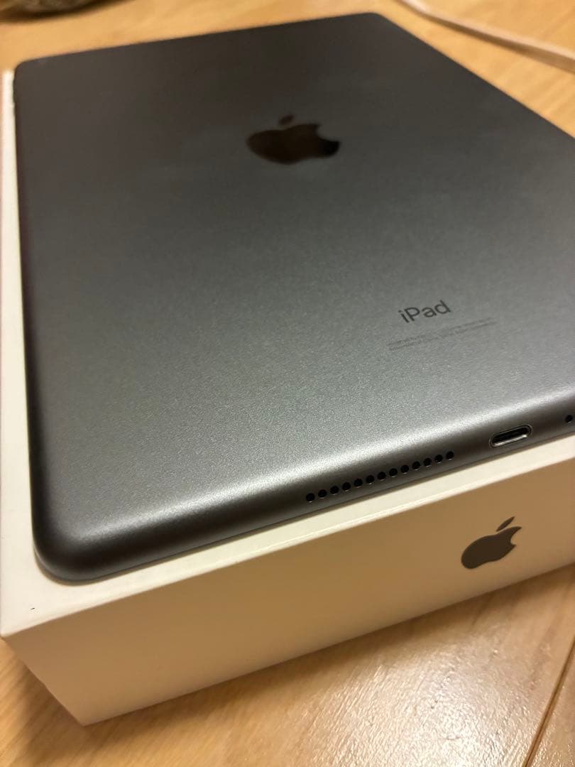 Apple iPad 10.2インチ スペースグレー 32GB 本体